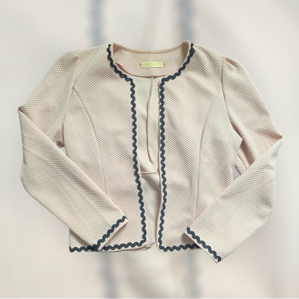 Textured Cream Open-Front Jacket with Contrast Scalloped Trim